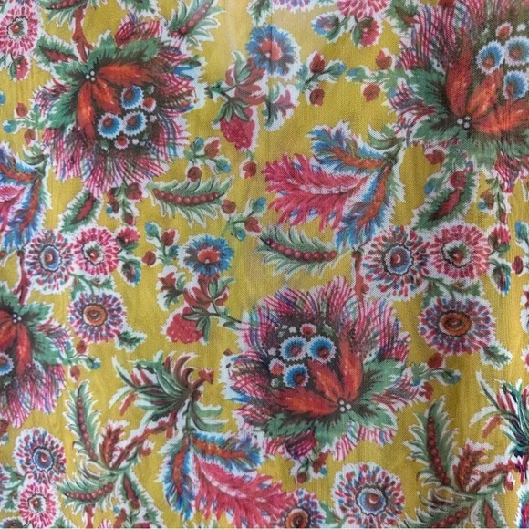 By Anthropologie Gretchen Floral Gold Mesh V-Neck Smocked Blouse Size Small - Picture 14 of 14